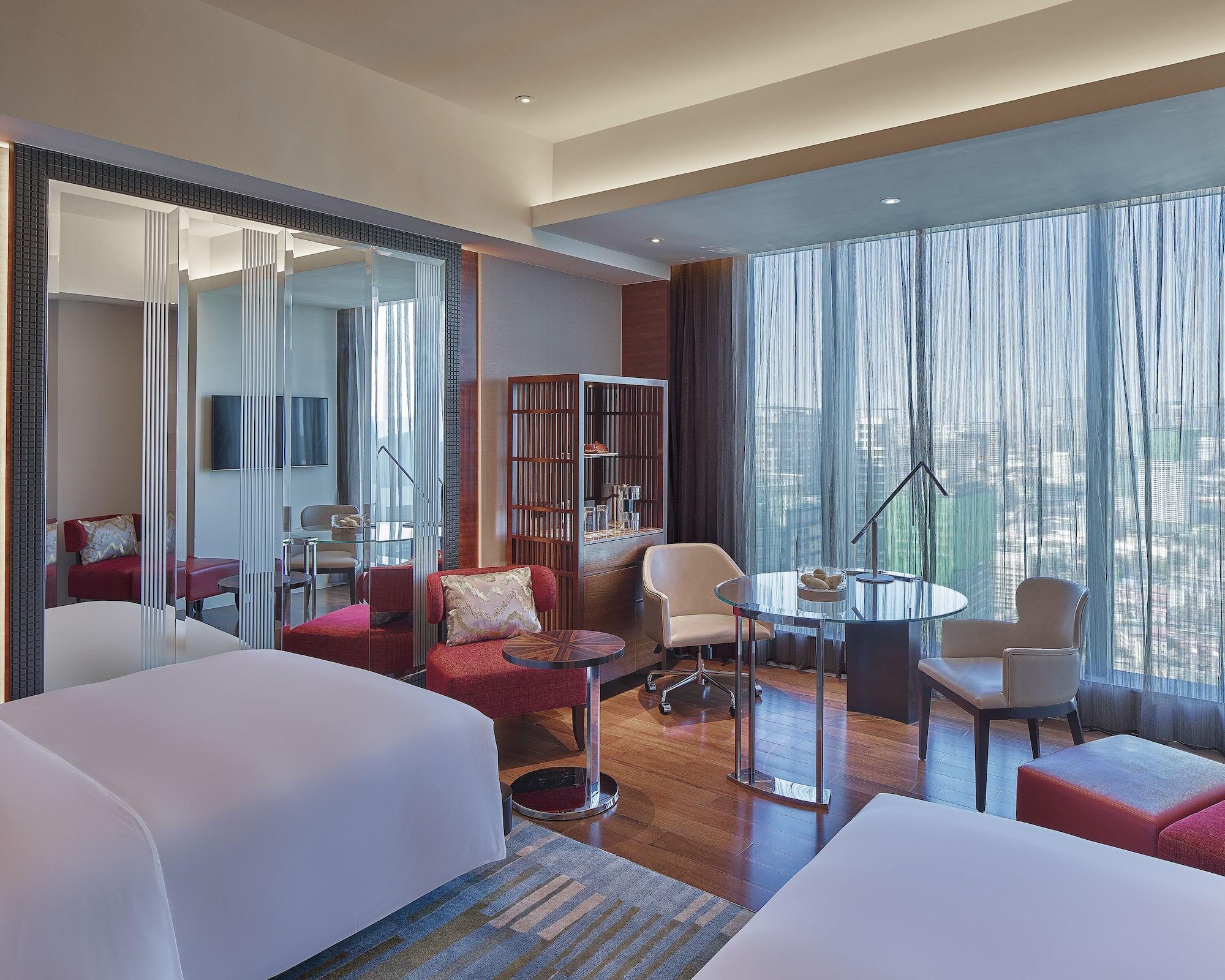 Hotel Grand Hyatt Manila