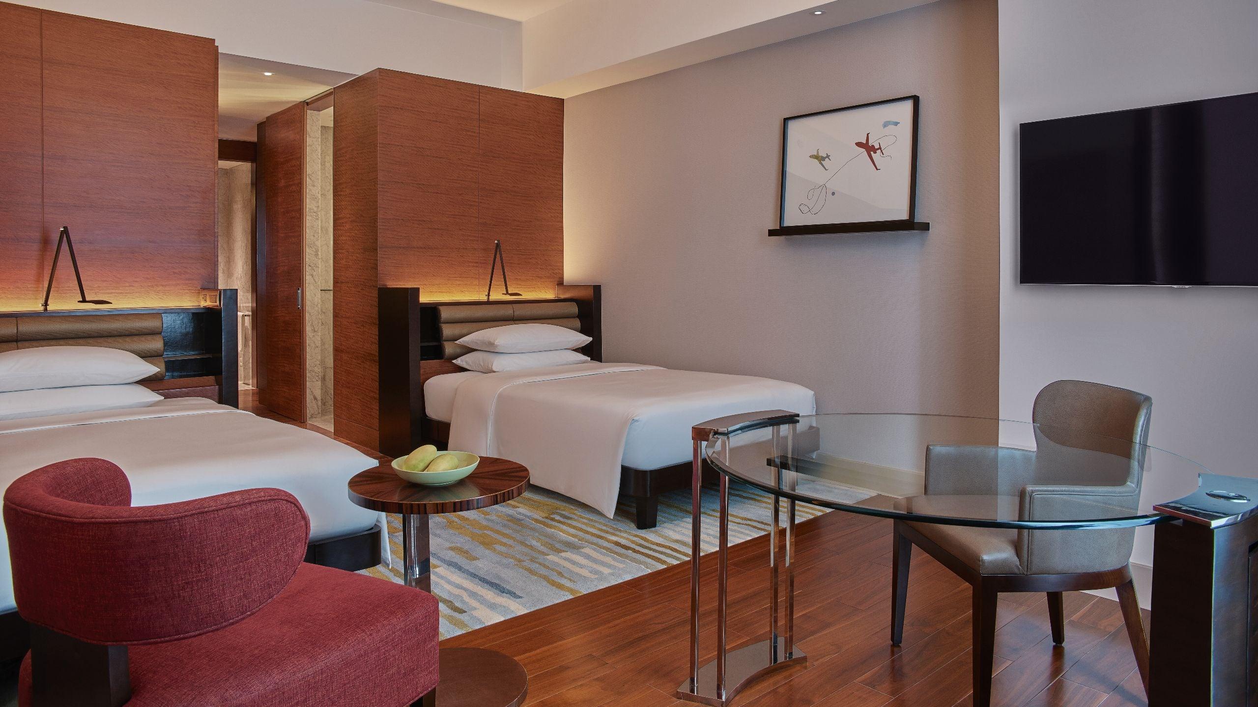 Grand Hyatt Manila Hotel