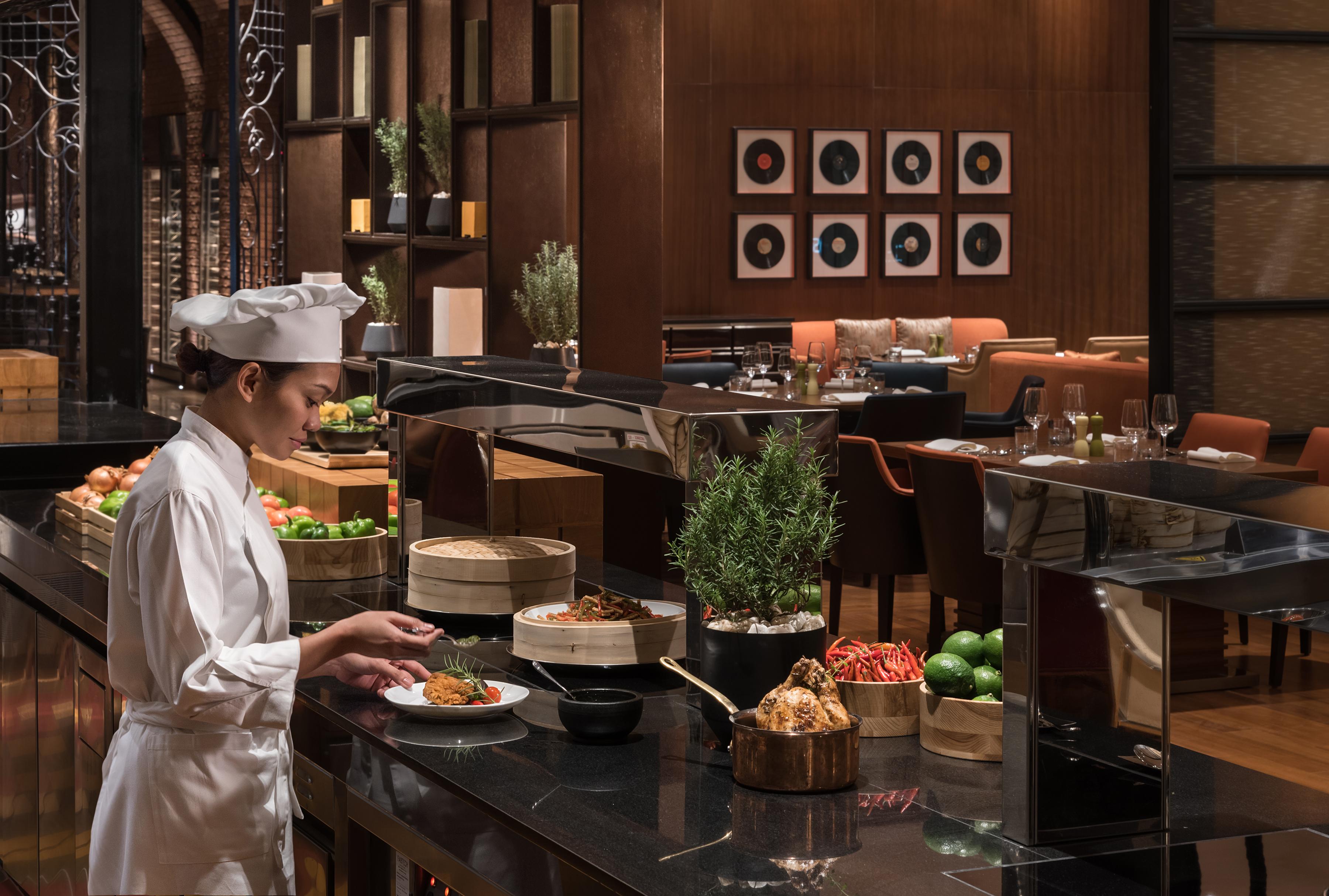 Hotel Grand Hyatt Manila 5*