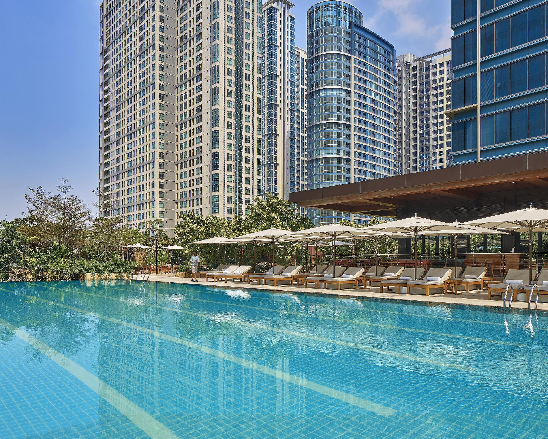 Grand Hyatt Manila Hotel 5*