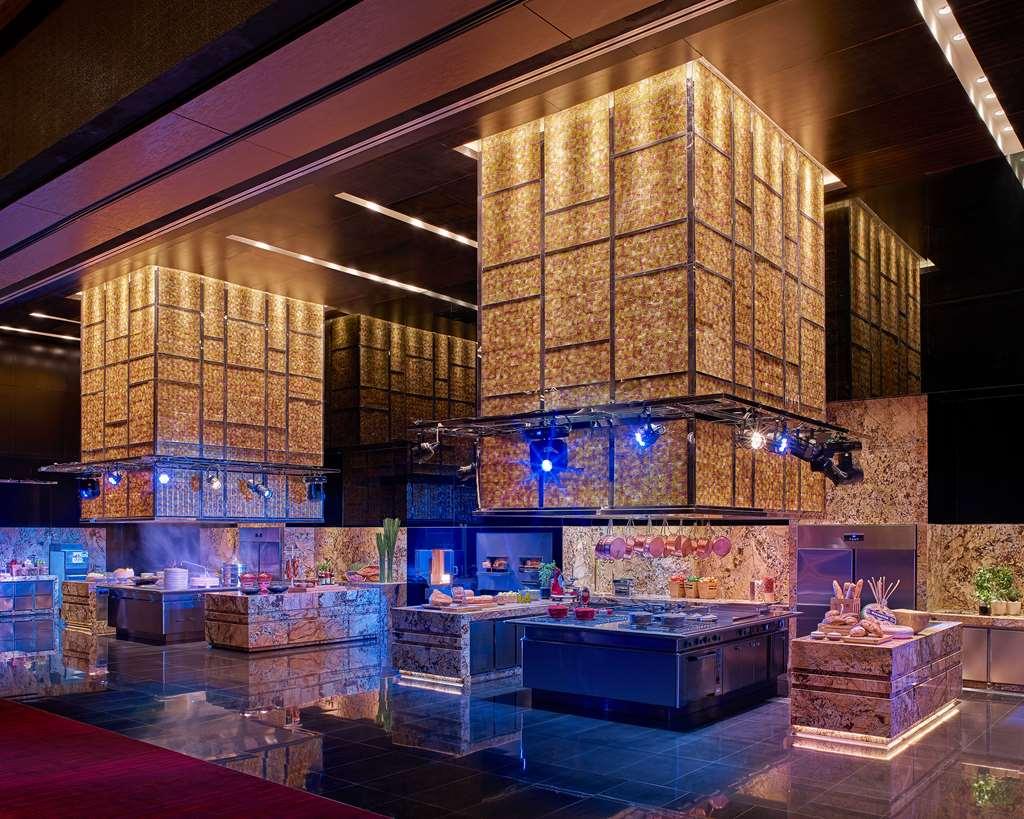 Hotel Grand Hyatt Manila Taguig